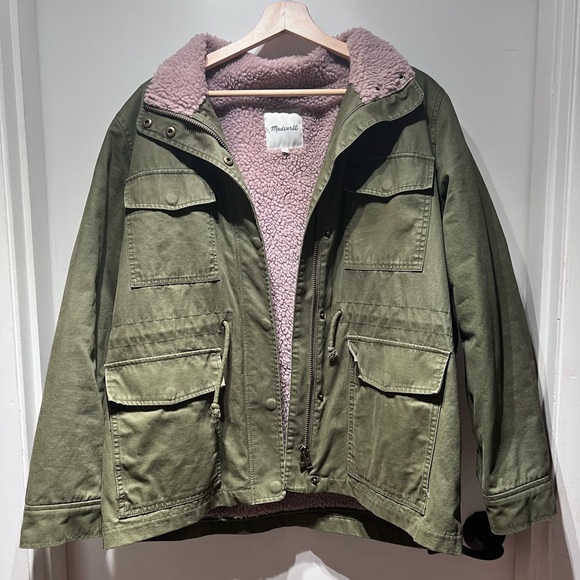 Large army green jacket with a light pink Sherpa inside - Picture 1 of 3